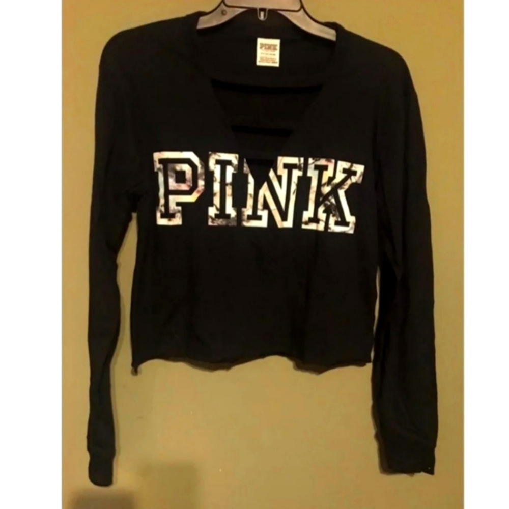 VS PINK long sleeve crop top